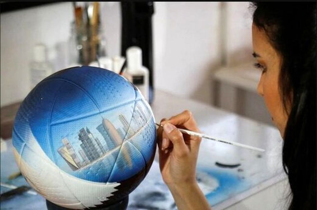 نقاشی روی 8 توپ‌ جام جهانی+عکس