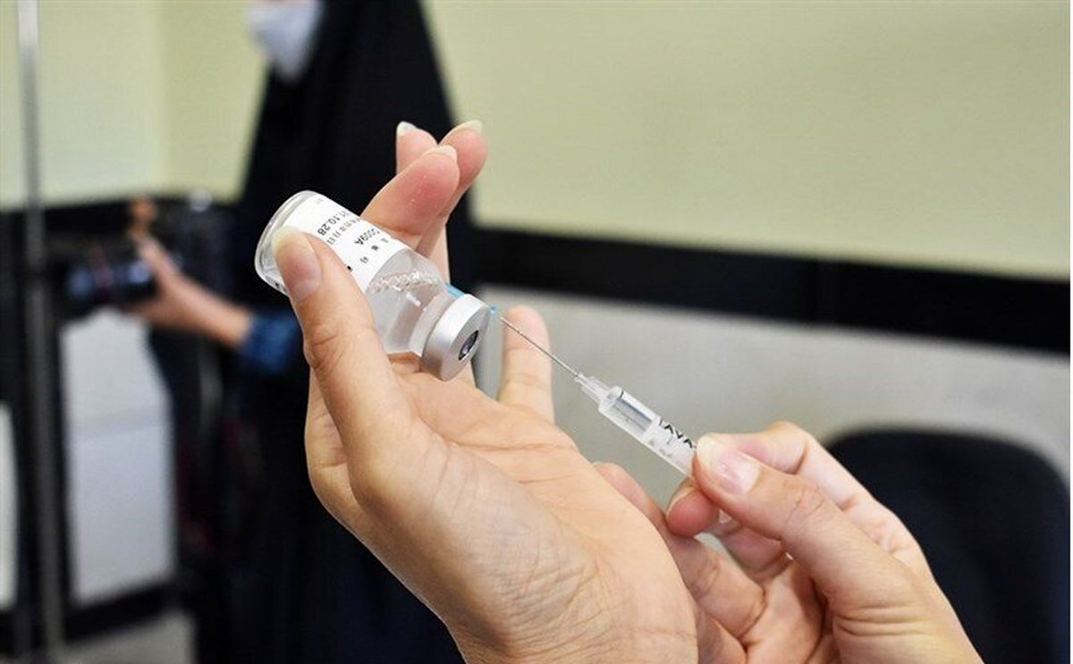 آیا عوارض دوز چهارم واکسن کرونا بیشتر از دوزهای قبلی است؟