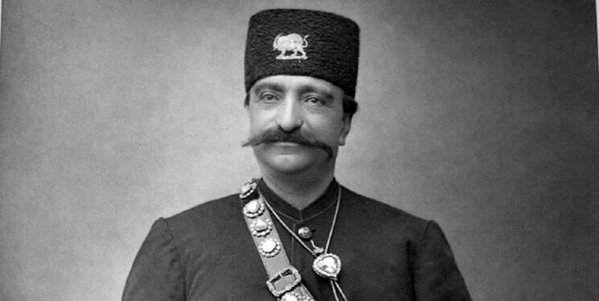 
قابی قدیمی از اولین سفر ناصرالدین شاه قاجار به اروپا+عکس
